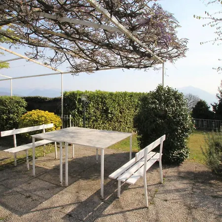 Pietro By Interhome * Στρέσα