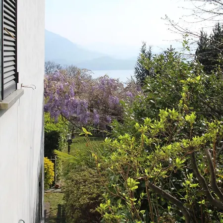 Pietro By Interhome * Στρέσα